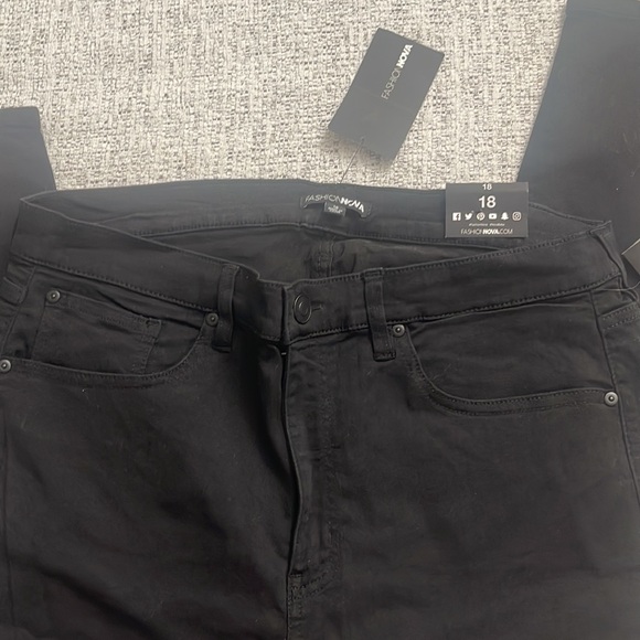 NWT fashion nova skinny jeans - Picture 3 of 3
